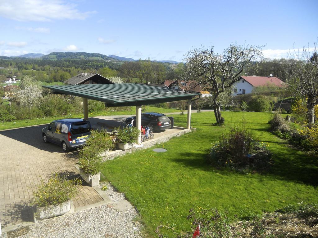 Ferienwohnung Am Bauernhof Strassonig Vulgo Hornis Moosburg Kültér fotó